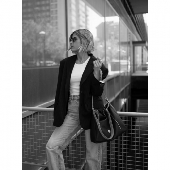 Bolso Hobo grande de mujer en piel vacuno color burdeos- Oasis