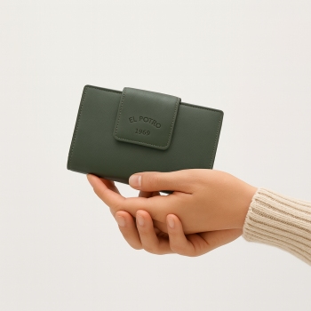 Cartera mediana de piel vacuno color verde-El Potro