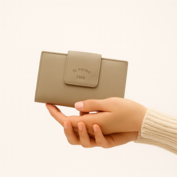 Cartera mediana de piel vacuno color taupe-El Potro